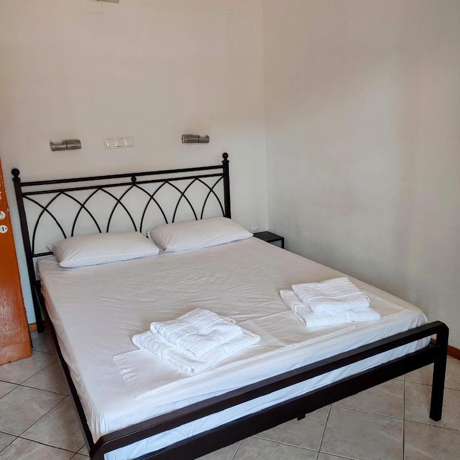 Maroudas Stavros Apartments Вати Экстерьер фото